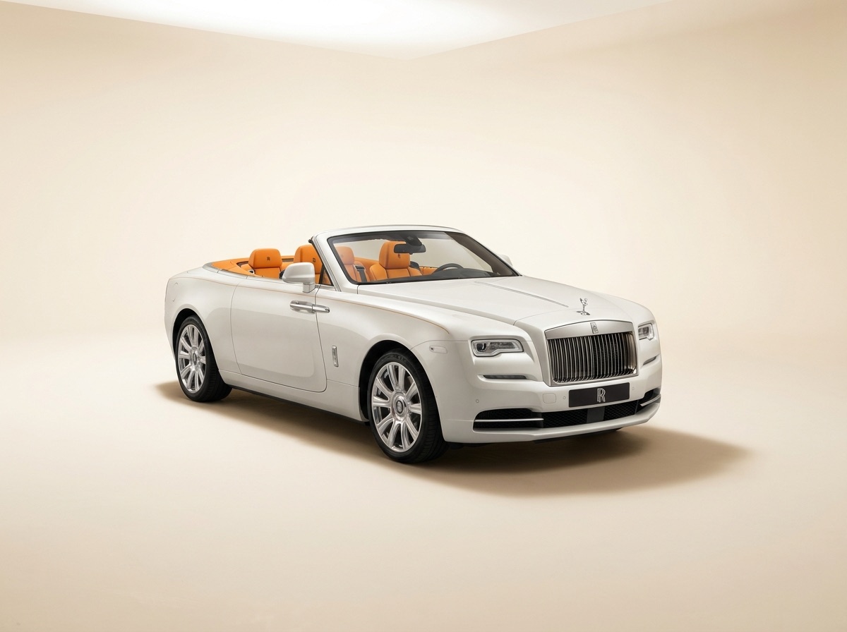 Rolls-Royce Dawn décapotée intérieur orange